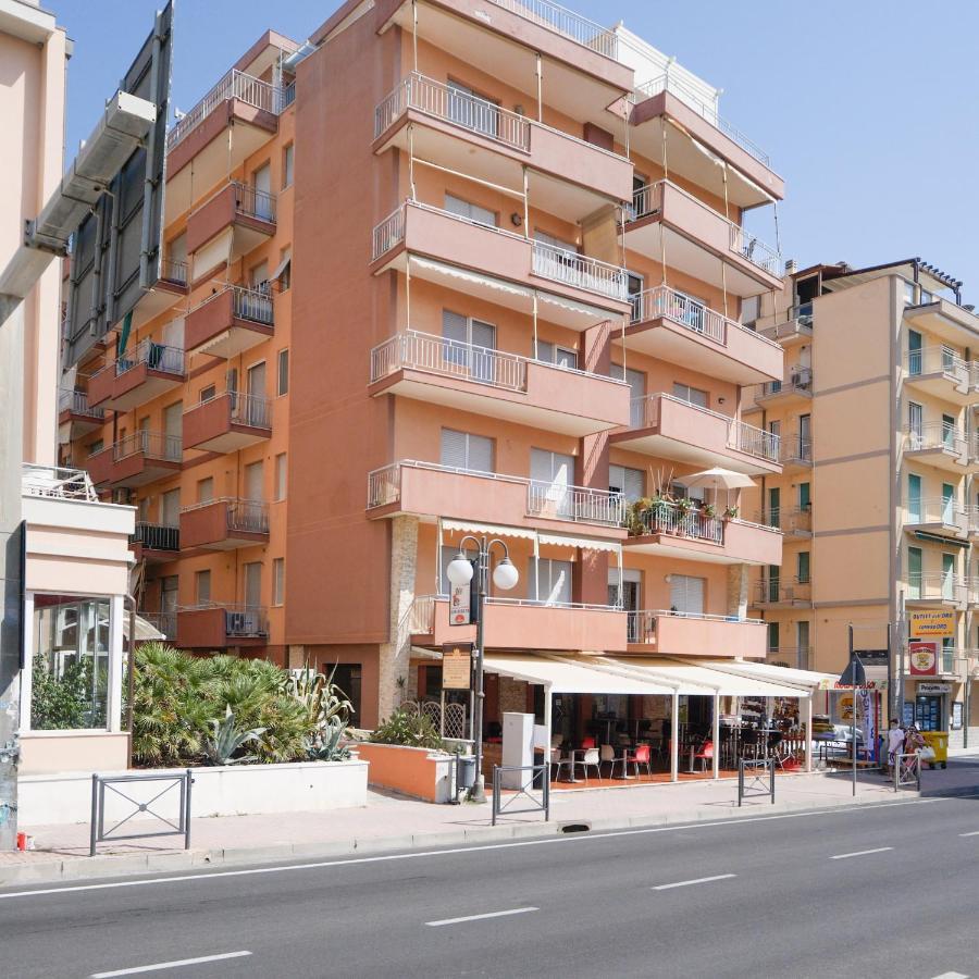 Babyaccommodation Family Panoramic II Пиетра Лигуре Екстериор снимка